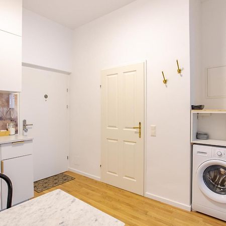 Gemuetliche Wohnung Nur 15 Minuten Ins Stadtzentrum Vienna Exterior photo